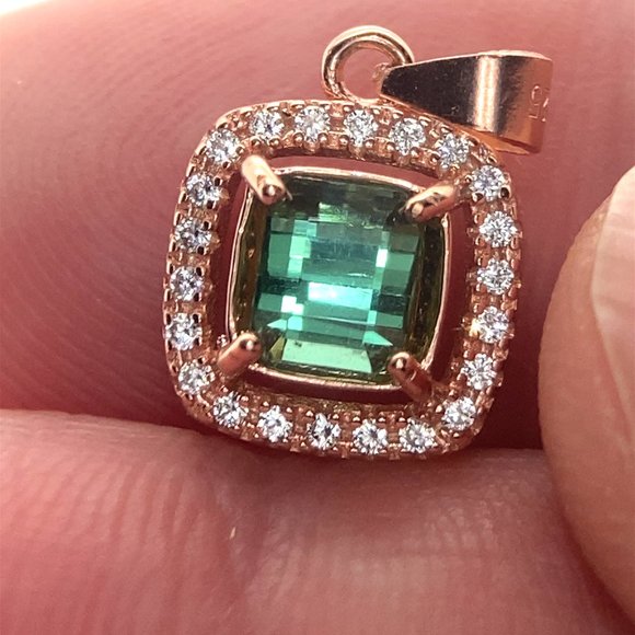 Mint Tourmaline .80ct Rose Gold Finish Solid 925 Sterling Silver Pendant - Picture 1 of 7